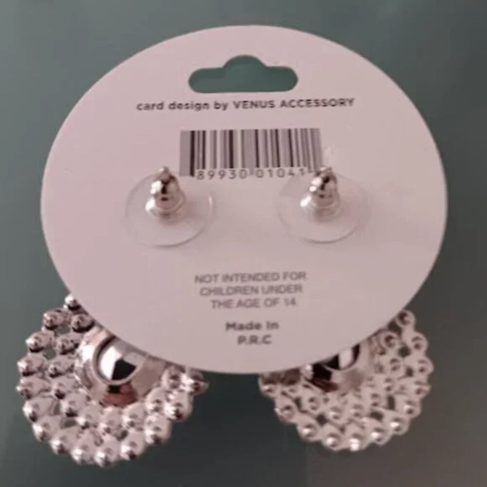 CHLOE ACCESSORY Glamorous Silver Blue & Clear Crystal Pear Shaped Drop Earrings - Picture 4 of 4